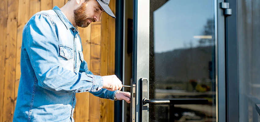 Frameless Glass Storefront Door Locks Replacement in Rio Linda, CA
