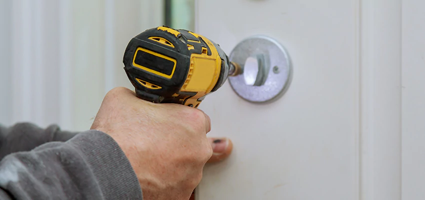 Street Locksmith For Smart Lock Repair in Rio Linda, CA