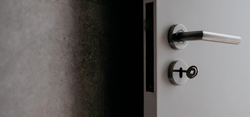 Front Door Handle Repair And Installation in Rio Linda, CA